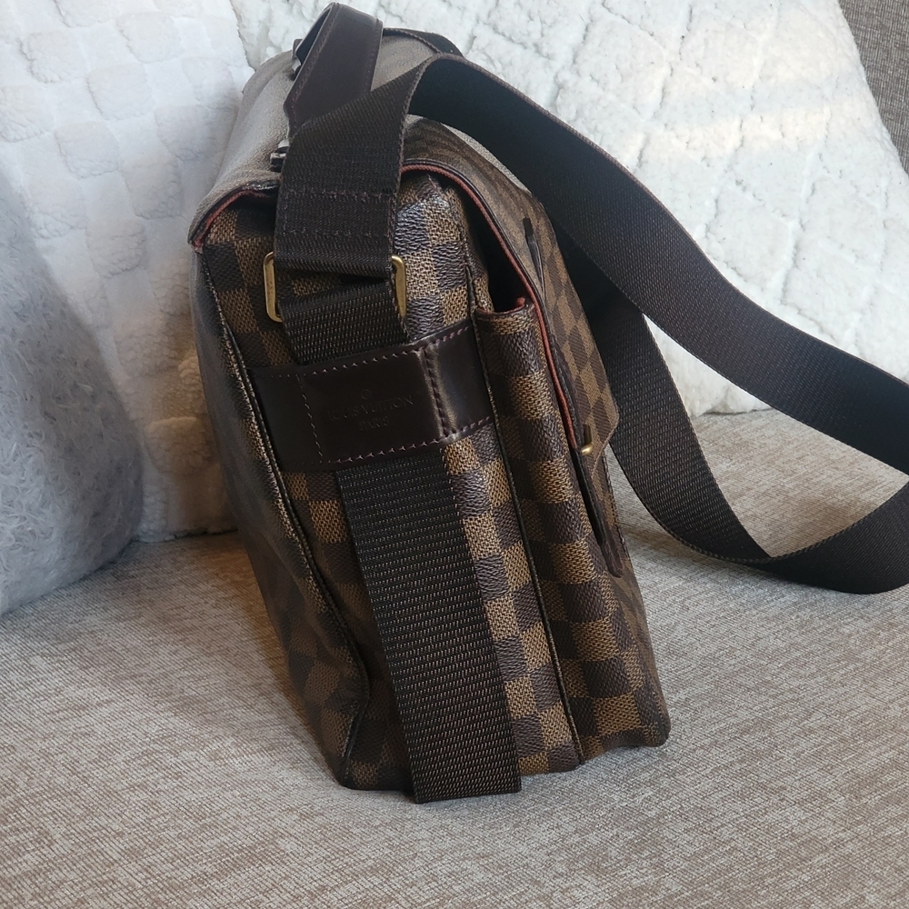 Louis Vuitton Broadway Damier Ebene Canvas Shouder Bag. Authentic w/COA. - Picture 4 of 16